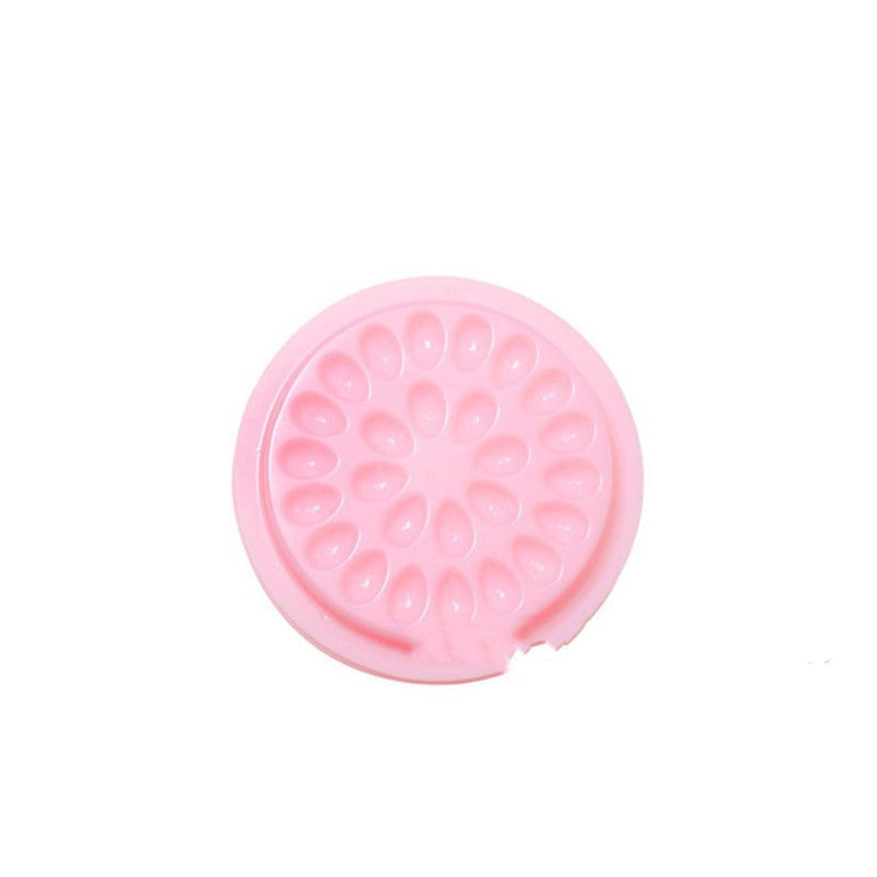 Disposable Plastic Palette: Disposable plastic palette.