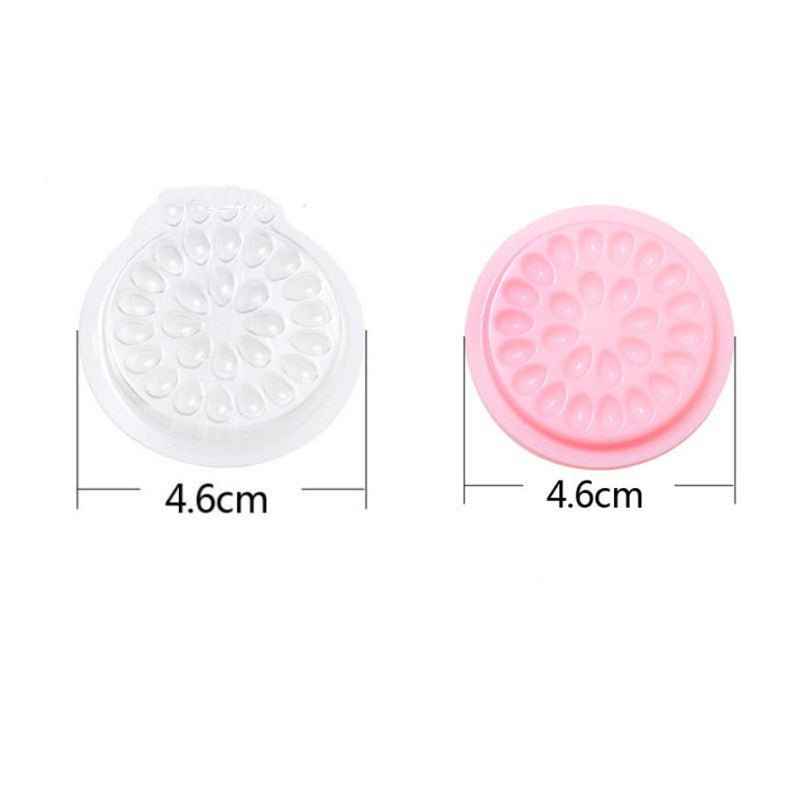 Disposable Plastic Palette: Disposable plastic palette.