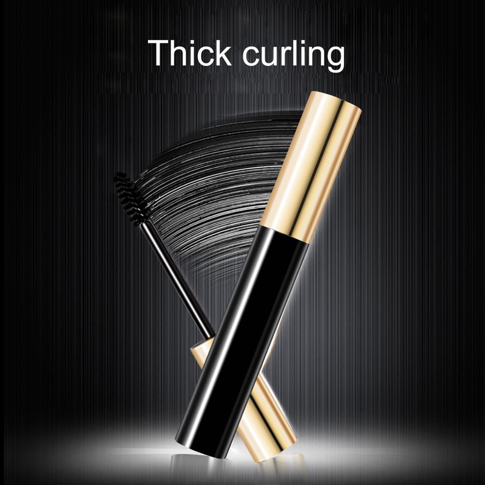 Self-adhesive eyeliner and eyelash set