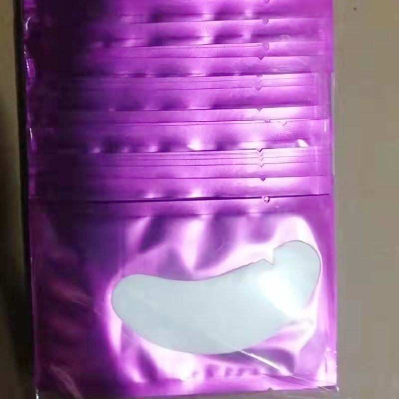 Hydrogel patch for eyelash implantation