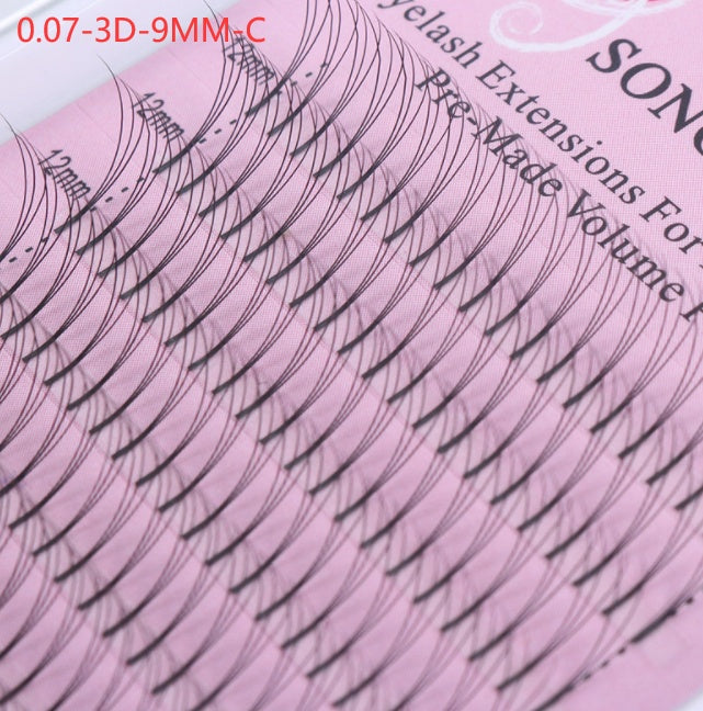 3D eyelash extensions